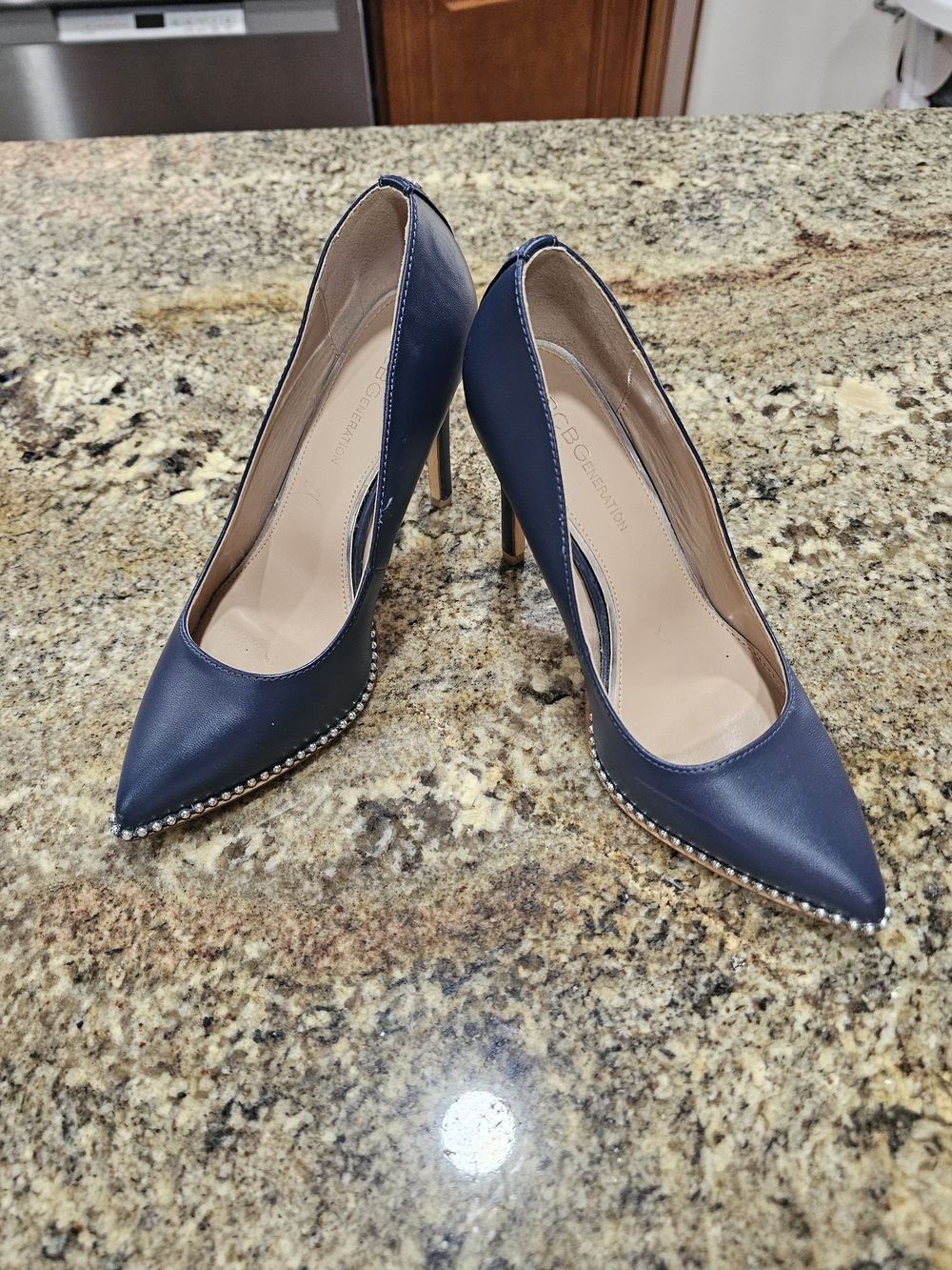 BCBGeneration Navy Pointed Toe Stud-Trim Pump Size 7, 4"heels - Picture 2 of 12